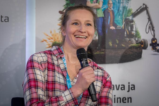 Herrakunnan Lammas Oy:n emäntä Sari Jaakkola.