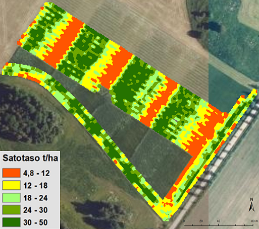 Kuvassa näkyy ilmakuva pellosta ja kartta pellon paikkakohtaisten satojen vaihteluista