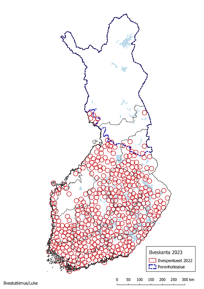 Kuvassa Suomen kartta, jolla esitetään ilvespentueiden esiintymistä. Vuoden 2023 kanta-arvion mukaan ilvespentueita oli arviolta 438–468 vuonna 2022.  