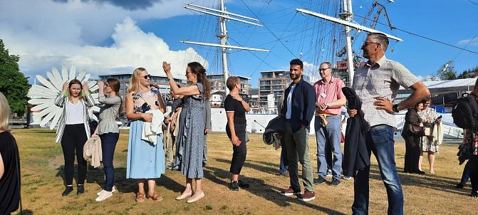 Kuvassa on DeliSoil-hankkeen tiimiläisiä.