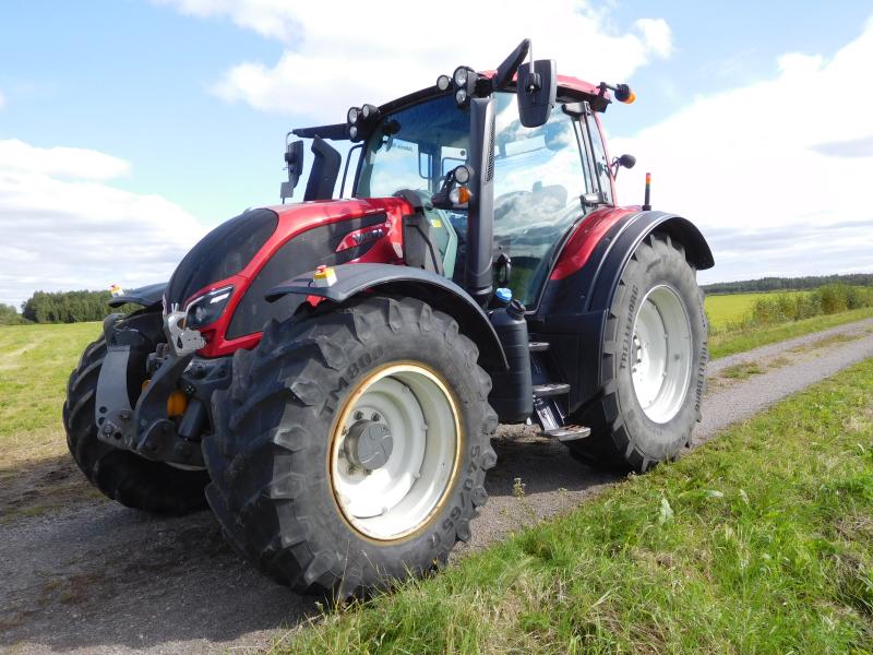 automatisoitu traktori