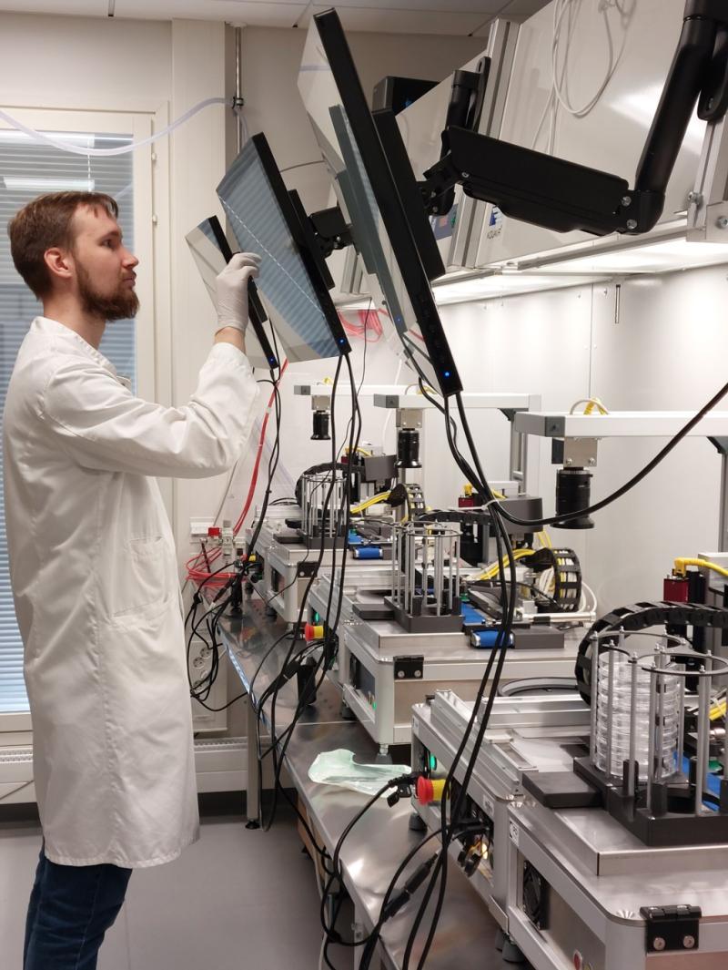 alkionpoimintarobotti käytössä