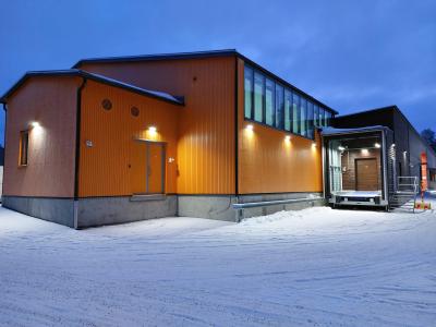 Uudisrakennus Kasvu2 Savonlinnassa. Talvikuva.