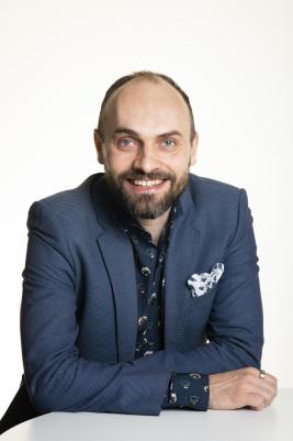 Lähikuva Topi Hanhelasta