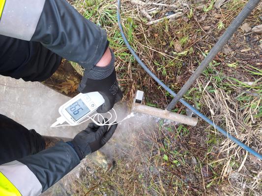 lupiinien torjuntakokeessa käytettävä kuumakäsittelylaite